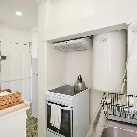 Διαμέρισμα Alfama Light-filled Apartment, By Timecooler Lisboa