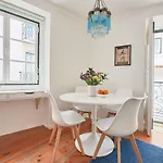 Apartment Alfama Light-filled Apartment, By Timecooler Lissabon